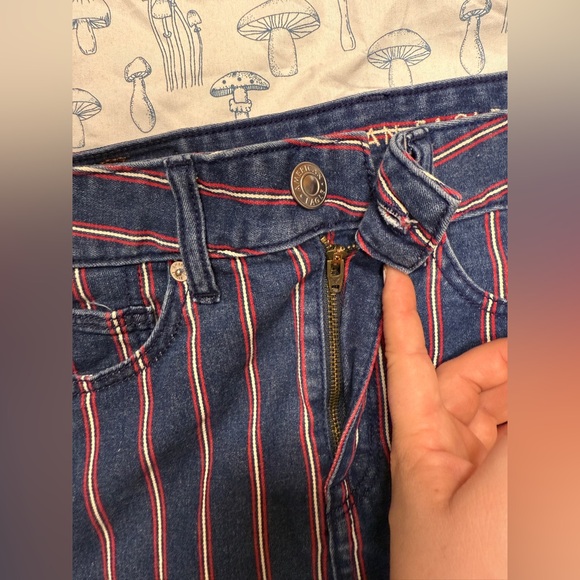 American Eagle Outfitters Navy and Red Striped Jean Skirt - Picture 2 of 6